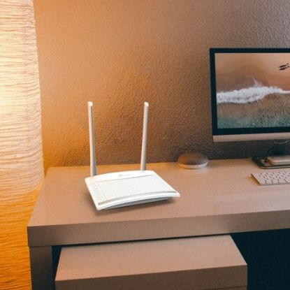 Tp-Link TL-WR820N 300 Mbps 4 Portlu Router resmi